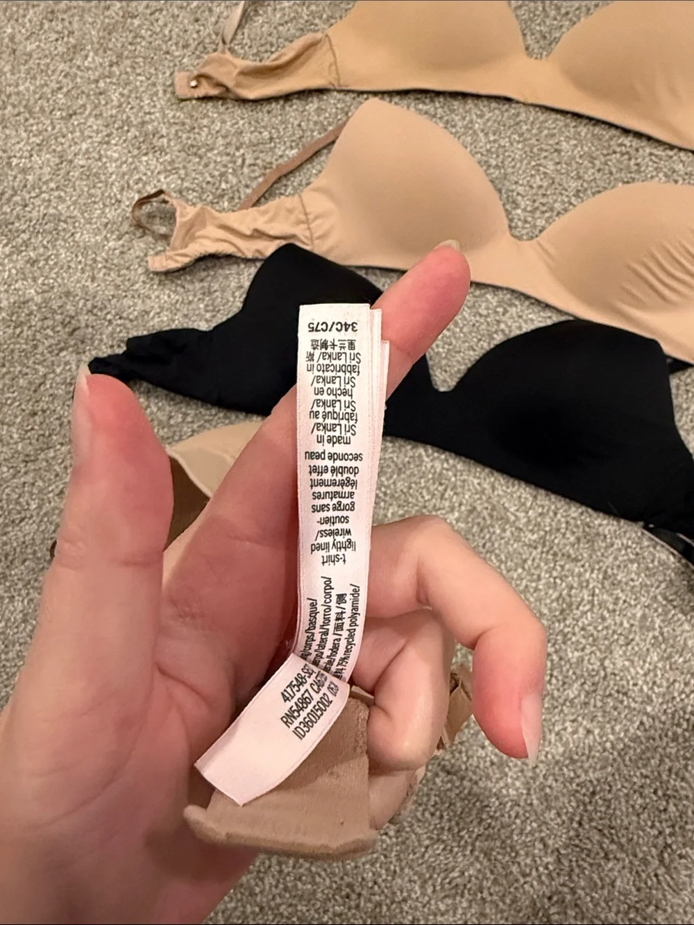 4 Victorias Secret wireless t shirt bra
